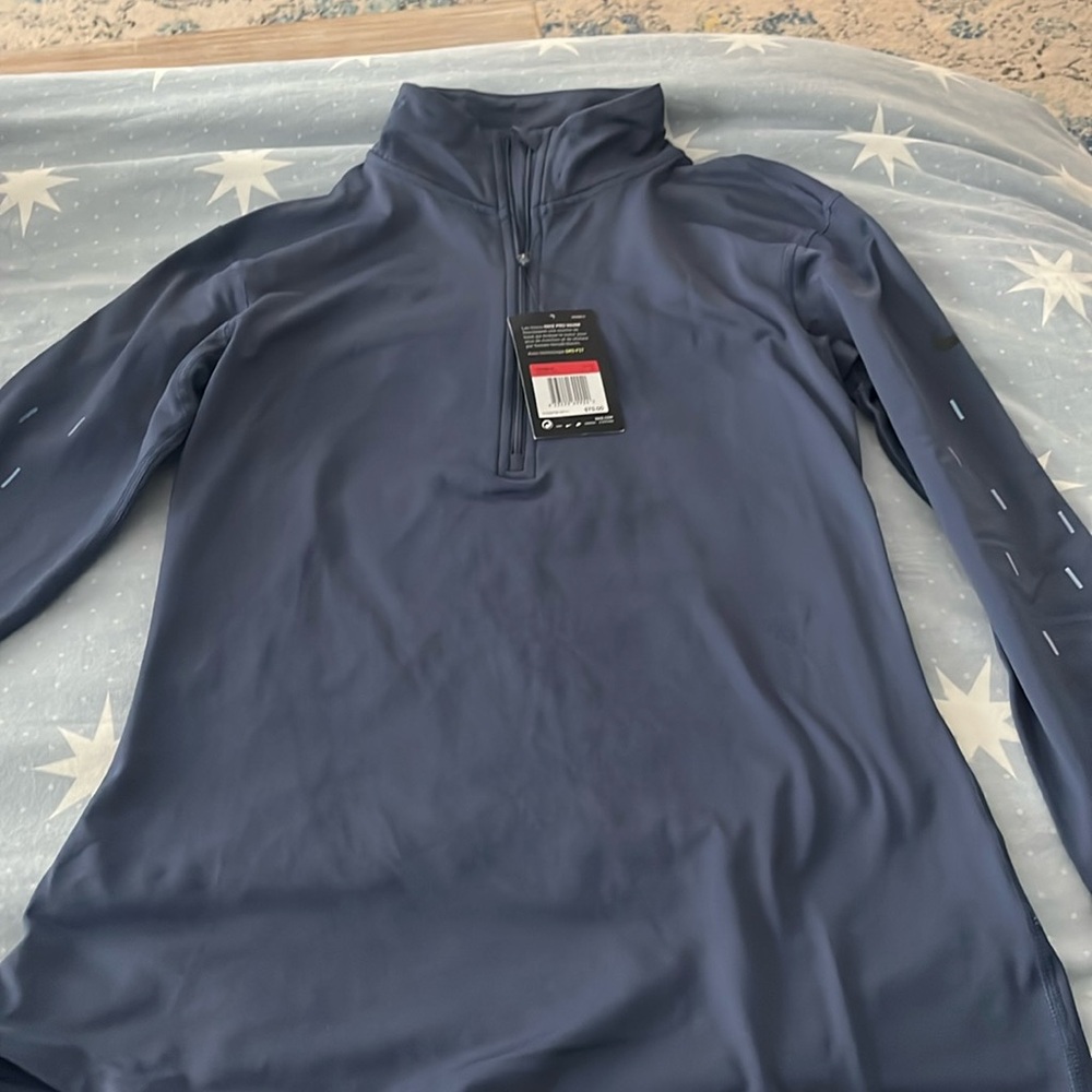 Nike pro warm top